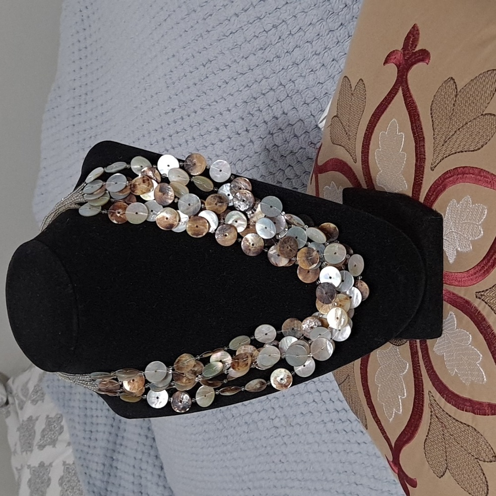 Beautiful and light multilayered necklace